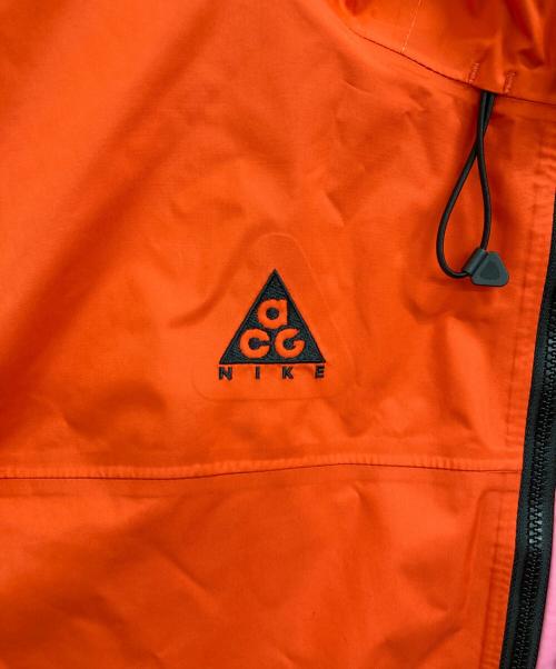 NIKE ACG（ナイキエーシージー）NIKE ACG (ナイキエージーシー) マウンテンパーカー レッド サイズ:Mの古着・服飾アイテム