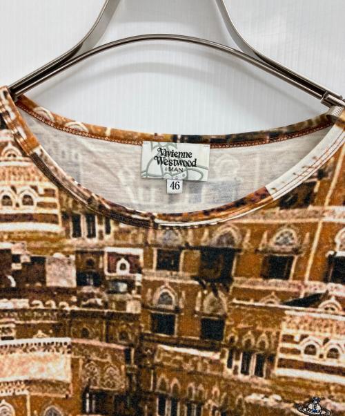 Vivienne Westwood man（ヴィヴィアン ウェストウッド マン）Vivienne Westwood man (ヴィヴィアン ウェストウッド マン) Tシャツ ベージュ サイズ:46の古着・服飾アイテム