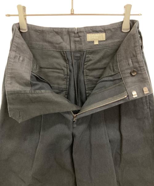 MARGARET HOWELL（マーガレットハウエル）MARGARET HOWELL (マーガレットハウエル) WASHED COTTON TWILL トラウザーパンツ ネイビー サイズ:2の古着・服飾アイテム