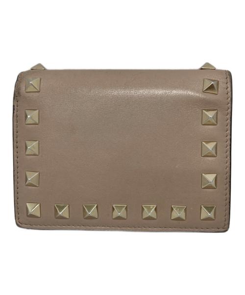VALENTINO（ヴァレンティノ）VALENTINO (ヴァレンティノ) ロックスタッズ2つ折り財布 ベージュの古着・服飾アイテム