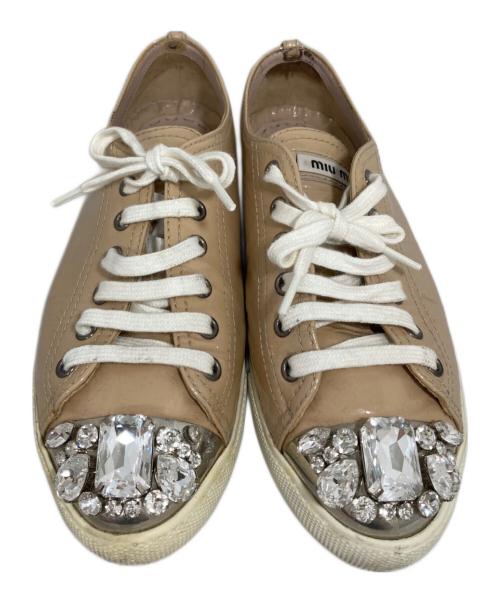 MIU MIU（ミュウミュウ）MIU MIU (ミュウミュウ) スニーカー ベージュ サイズ:36の古着・服飾アイテム