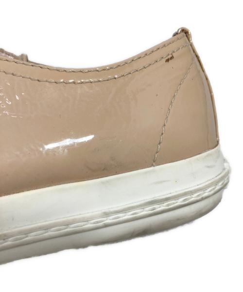 MIU MIU（ミュウミュウ）MIU MIU (ミュウミュウ) スニーカー ベージュ サイズ:36の古着・服飾アイテム