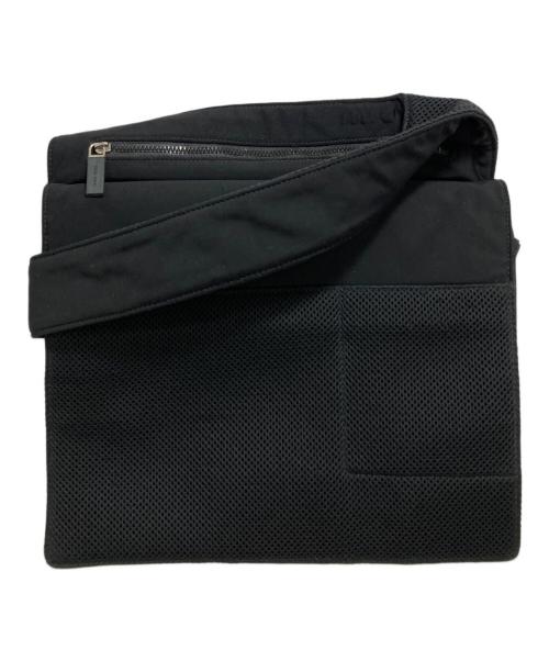 MIU MIU（ミュウミュウ）MIU MIU (ミュウミュウ) ショルダーバッグ ブラックの古着・服飾アイテム