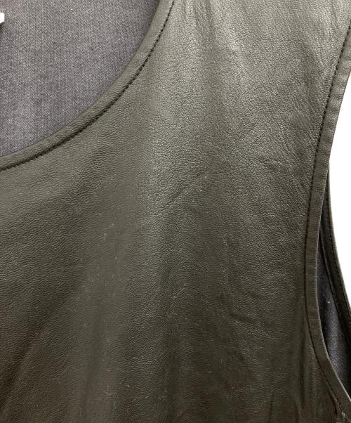 MM6 Maison Margiela（エムエムシックスメゾンマルジェラ）MM6 Maison Margiela (エムエムシックスメゾンマルジェラ) フェイクレザーワンピース ブラック サイズ:Mの古着・服飾アイテム