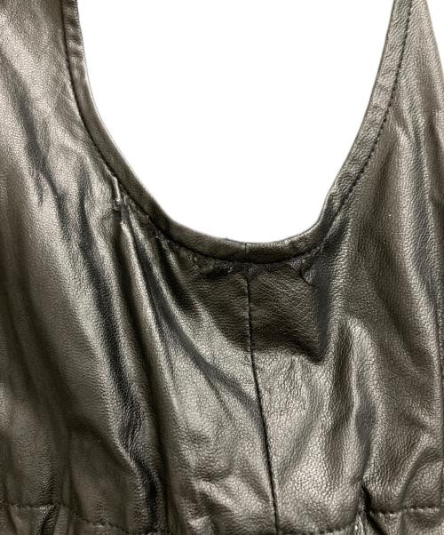 MM6 Maison Margiela（エムエムシックスメゾンマルジェラ）MM6 Maison Margiela (エムエムシックスメゾンマルジェラ) フェイクレザーワンピース ブラック サイズ:Mの古着・服飾アイテム