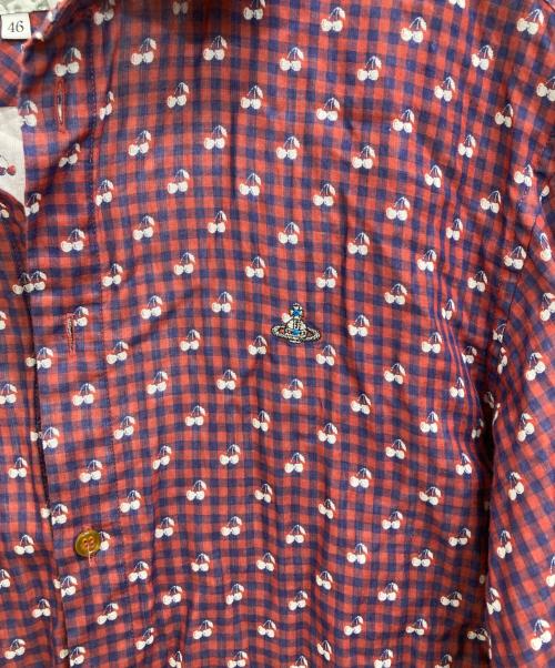 Vivienne Westwood（ヴィヴィアンウエストウッド）Vivienne Westwood (ヴィヴィアンウエストウッド) シャツ レッド サイズ:46の古着・服飾アイテム