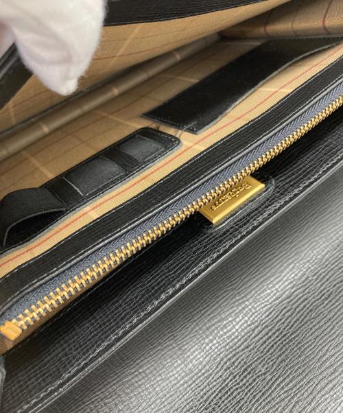 Burberry's（バーバリー）Burberry's (バーバリーズ) セカンドバッグ ブラックの古着・服飾アイテム