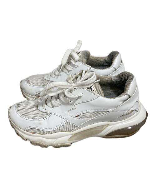 VALENTINO（ヴァレンティノ）VALENTINO (ヴァレンティノ) ローカットスニーカー ホワイト サイズ:37の古着・服飾アイテム