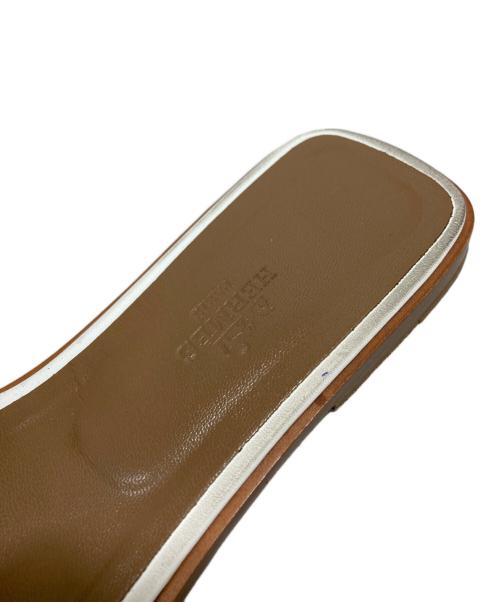 HERMES（エルメス）HERMES (エルメス) オランサンダル ホワイト サイズ:37の古着・服飾アイテム