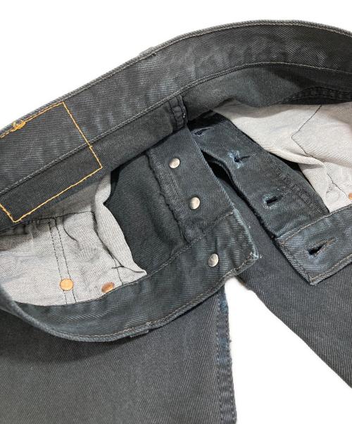 LEVI'S（リーバイス）LEVI'S (リーバイス) デニムパンツ ブラック サイズ:W32の古着・服飾アイテム