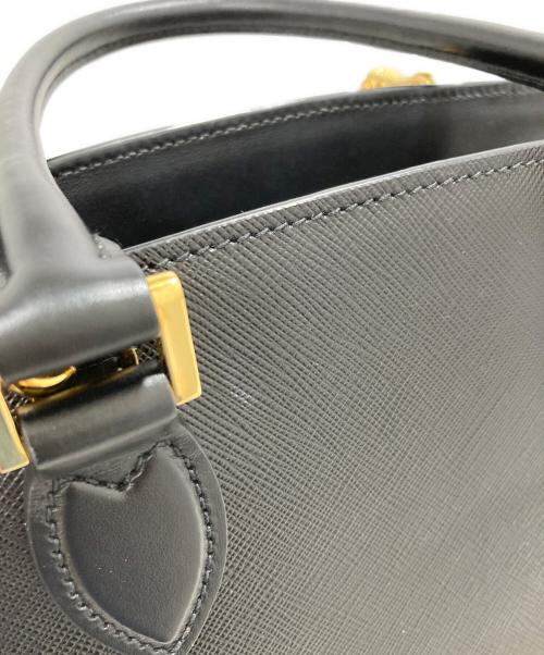 PRADA（プラダ）PRADA (プラダ) サフィアーノ2WAYバッグ ブラックの古着・服飾アイテム