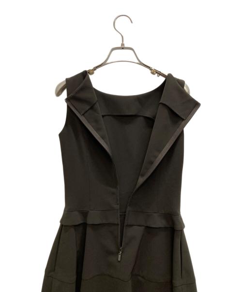 FOXEY NEWYORK（フォクシーニューヨーク）FOXEY NEWYORK (フォクシーニューヨーク) ワンピース カーキ サイズ:38の古着・服飾アイテム