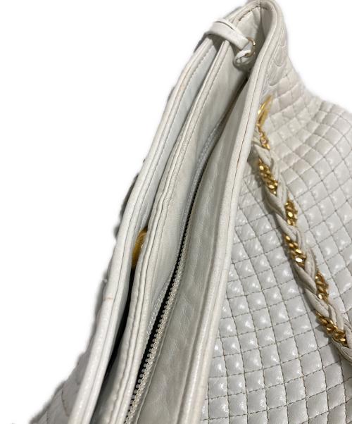 BALLY（バリー）BALLY (バリー) チェーンショルダーバッグ ホワイトの古着・服飾アイテム