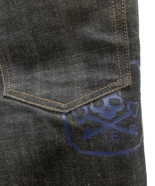 Mastermind JAPAN（マスターマインド ジャパン）Mastermind JAPAN (マスターマインド ジャパン) uniform experiment (ユニフォームエクスペリメント) デニムパンツ インディゴ サイズ:W32の古着・服飾アイテム