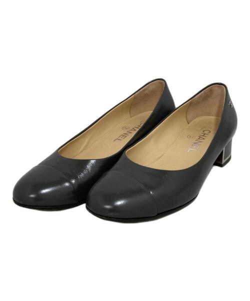 CHANEL（シャネル）CHANEL (シャネル) ココマークパンプス グレー サイズ:36の古着・服飾アイテム