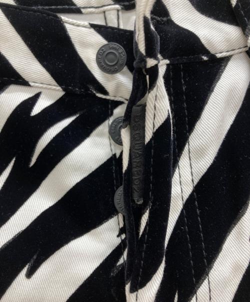 DSQUARED2（ディースクエアード）DSQUARED2 (ディースクエアード) パンツ ホワイト×ブラック サイズ:48号の古着・服飾アイテム