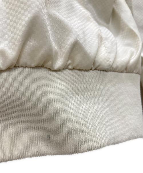 PEARLY GATES（パーリーゲイツ）PEARLY GATES (パーリーゲイツ) ゴルフウェア(トップス) ベージュ サイズ:4の古着・服飾アイテム