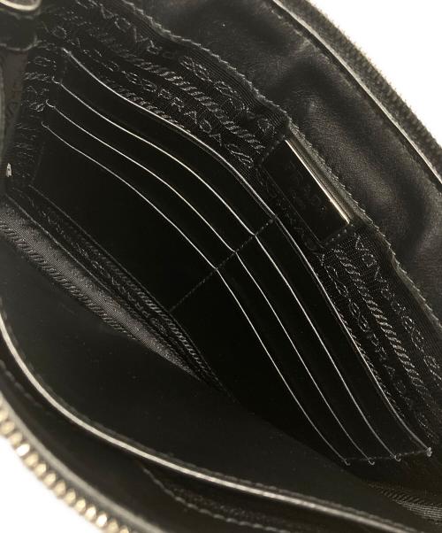 PRADA（プラダ）PRADA (プラダ) クラッチバッグ ブラックの古着・服飾アイテム