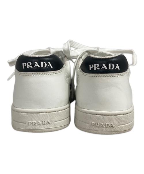 PRADA（プラダ）PRADA (プラダ) スニーカー ホワイト サイズ:6 1/2の古着・服飾アイテム