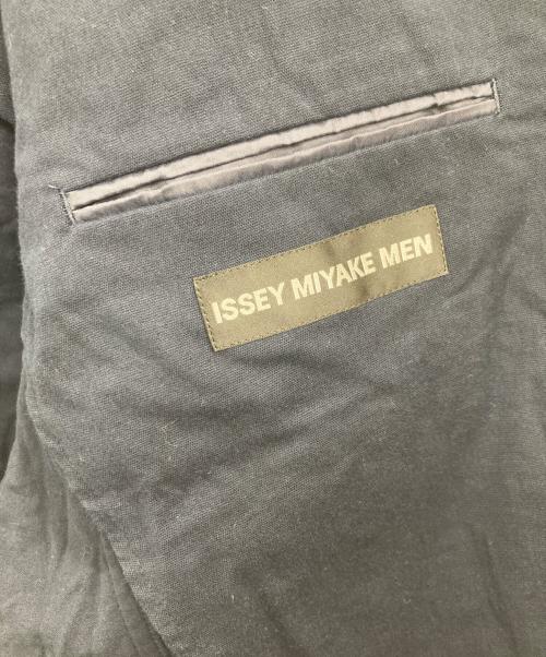 ISSEY MIYAKE MEN（イッセイミヤケメン）ISSEY MIYAKE MEN (イッセイミヤケメン) ジャケット ネイビー サイズ:3 未使用品の古着・服飾アイテム