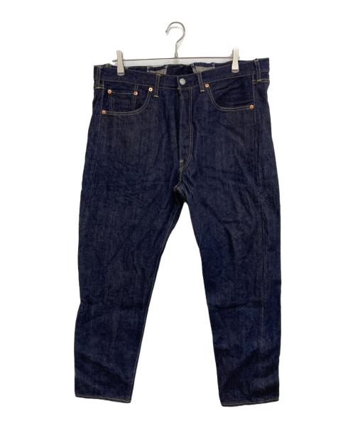JUNYA WATANABE COMME des GARCONS（ジュンヤワタナベ コムデギャルソン）JUNYA WATANABE COMME des GARCONS ((ジュンヤワタナベ コムデギャルソン) LEVI'S (リーバイス) デニムパンツ インディゴ サイズ:Mの古着・服飾アイテム