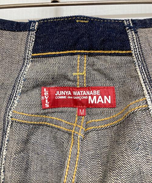 JUNYA WATANABE COMME des GARCONS（ジュンヤワタナベ コムデギャルソン）JUNYA WATANABE COMME des GARCONS ((ジュンヤワタナベ コムデギャルソン) LEVI'S (リーバイス) デニムパンツ インディゴ サイズ:Mの古着・服飾アイテム