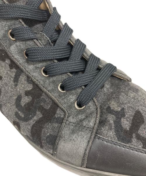 Christian Louboutin（クリスチャン・ルブタン）Christian Louboutin (クリスチャン・ルブタン) Rantus Orlato Flat Fusain Camo グレー サイズ:43の古着・服飾アイテム