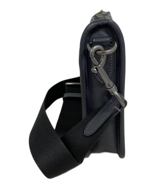 COACH（コーチ）COACH (コーチ) シグネチャーショルダーバッグ ネイビーの古着・服飾アイテム