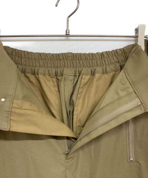 MAISON SPECIAL（メゾンスペシャル）MAISON SPECIAL (メゾンスペシャル) ダブルニージップワイドパンツ オリーブ サイズ:1の古着・服飾アイテム