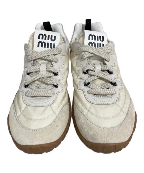 MIU MIU（ミュウミュウ）MIU MIU (ミュウミュウ) Tyre テクニカルファブリックxスエード スニーカー ホワイト サイズ:37の古着・服飾アイテム