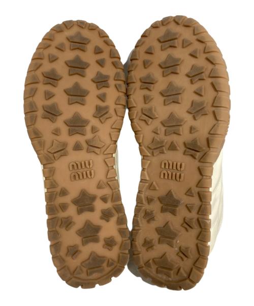 MIU MIU（ミュウミュウ）MIU MIU (ミュウミュウ) Tyre テクニカルファブリックxスエード スニーカー ホワイト サイズ:37の古着・服飾アイテム