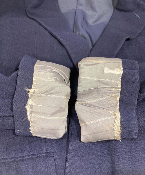 MIYAKE DESIGN STUDIO issey miyake（ミヤケデザインスタジオ イッセイミヤケ）MIYAKE DESIGN STUDIO issey miyake (ミヤケデザインスタジオ イッセイミヤケ) ウールジャケット ネイビー サイズ:6-95の古着・服飾アイテム