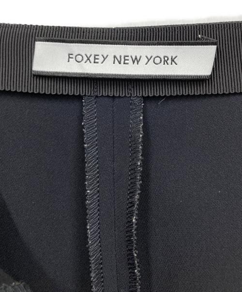 FOXEY NEWYORK（フォクシーニューヨーク）FOXEY NEWYORK (フォクシーニューヨーク) スラックス ネイビー サイズ:38の古着・服飾アイテム