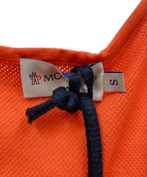MONCLER（モンクレール）MONCLER (モンクレール) ノースリーブカットソー オレンジ サイズ:Sの古着・服飾アイテム