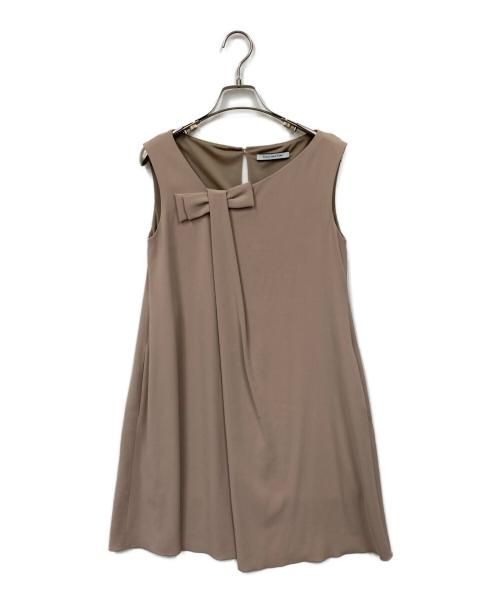 FOXEY NEWYORK（フォクシーニューヨーク）FOXEY NEWYORK (フォクシーニューヨーク) ワンピース ベージュ サイズ:38の古着・服飾アイテム