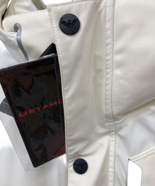 EMPORIO ARMANI（エンポリオアルマーニ）EMPORIO ARMANI (エンポリオアルマーニ) ナイロンフードジャケット ホワイト サイズ:Ｍ 未使用品の古着・服飾アイテム