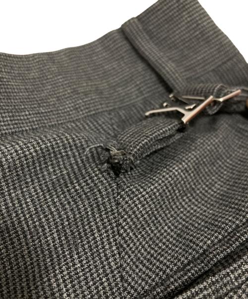 LOUIS VUITTON（ルイ ヴィトン）LOUIS VUITTON (ルイ ヴィトン) スラックス グレー サイズ:36の古着・服飾アイテム