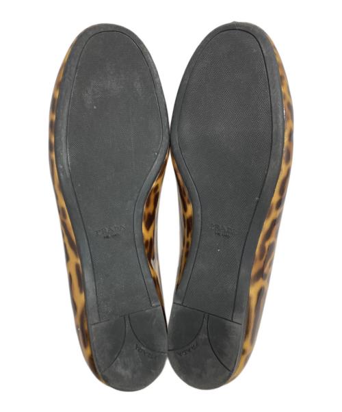 PRADA（プラダ）PRADA (プラダ) フラットパンプス ブラウン サイズ:38.5の古着・服飾アイテム