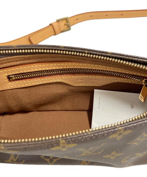 LOUIS VUITTON（ルイ ヴィトン）LOUIS VUITTON (ルイ ヴィトン) ショルダーポーチ ブラウンの古着・服飾アイテム