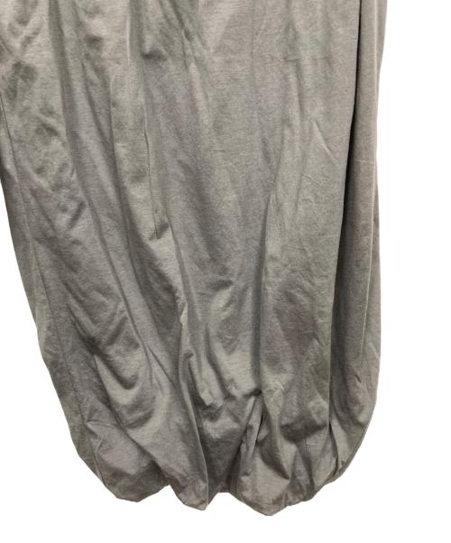 nagonstans（ナゴンスタンス）nagonstans (ナゴンスタンス) balloon relax pants グレー サイズ:MEDIUM 未使用品の古着・服飾アイテム