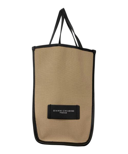 GIANNI CHIARINI（ジャンニ キアリーニ）GIANNI CHIARINI (ジャンニ キアリーニ) トートバッグ ベージュの古着・服飾アイテム