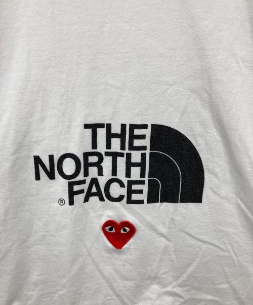 PLAY COMME des GARCONS（プレイコムデギャルソン）PLAY COMME des GARCONS (プレイコムデギャルソン) THE NORTH FACE (ザ ノース フェイス) Tシャツ ホワイト サイズ:Mの古着・服飾アイテム