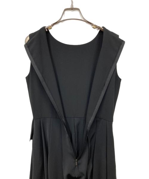 FOXEY NEWYORK（フォクシーニューヨーク）FOXEY NEWYORK (フォクシーニューヨーク) ノースリーブワンピース ブラック サイズ:40の古着・服飾アイテム