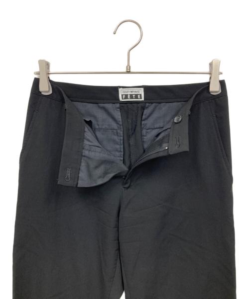 ISSEY MIYAKE FETE（イッセイミヤケフェット）ISSEY MIYAKE FETE (イッセイミヤケフェット) スラックス ブラック サイズ:2の古着・服飾アイテム