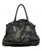 PRADAプラダ）の古着「スタッズ 迷彩 ハンドバッグ」｜ブラック