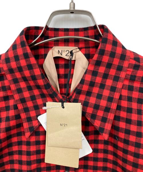 N°21（ヌメロヴェントゥーノ）N°21 (ヌメロヴェントゥーノ) シャツ レッド サイズ:40 未使用品の古着・服飾アイテム