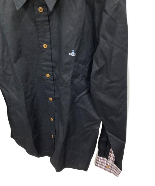 Vivienne Westwood man（ヴィヴィアン ウェストウッド マン）Vivienne Westwood man (ヴィヴィアン ウェストウッド マン) シャツ ブラック サイズ:46 未使用品の古着・服飾アイテム