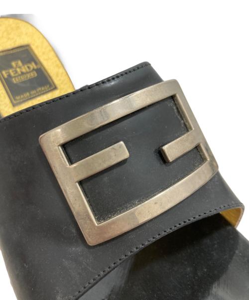 FENDI（フェンディ）FENDI (フェンディ) サンダル ブラック サイズ:37の古着・服飾アイテム