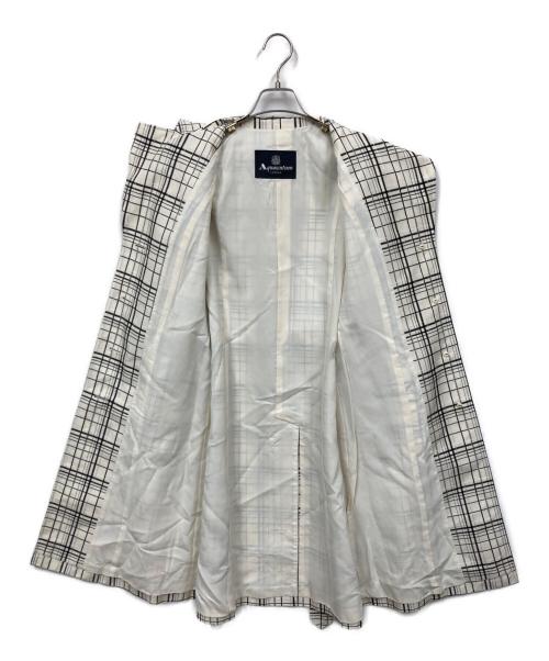 Aquascutum（アクアスキュータム）Aquascutum (アクアスキュータム) コート ホワイト サイズ:不明の古着・服飾アイテム