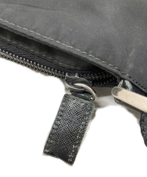 PRADA（プラダ）PRADA (プラダ) ナイロンショルダーバッグ ブラックの古着・服飾アイテム